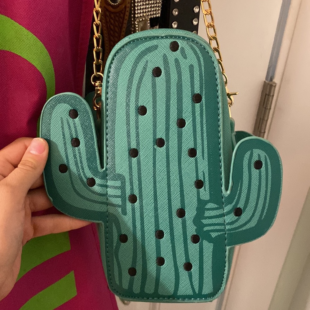 Purse - Picture 2 of 3